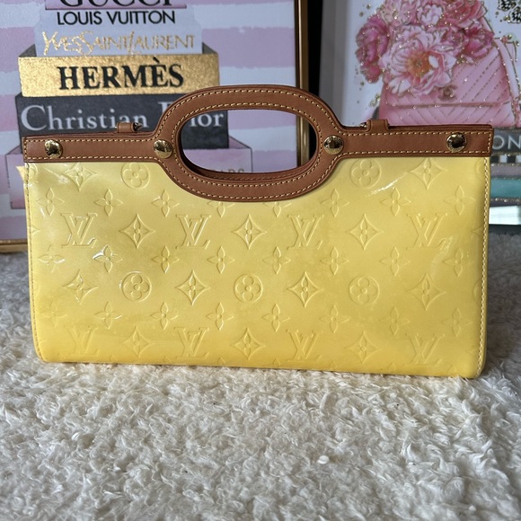Louis Vuitton Yellow Monogram Vernis Roxbury Drive 2Way Handbag - Picture 1 of 14